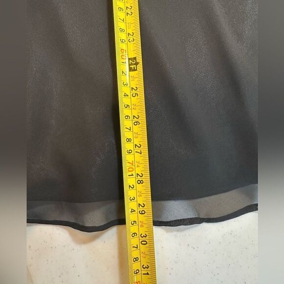 R&M Richards Black Evening Top Size 14 Sequined Sleeveless Chiffon Satin Top - Picture 13 of 16